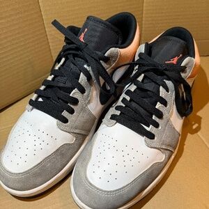 NIKE AIR JORDAN MENS LOW SIZE 12